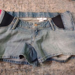 New maternity shorts size 2